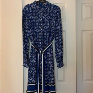 💙 Patterned long sleeve dress